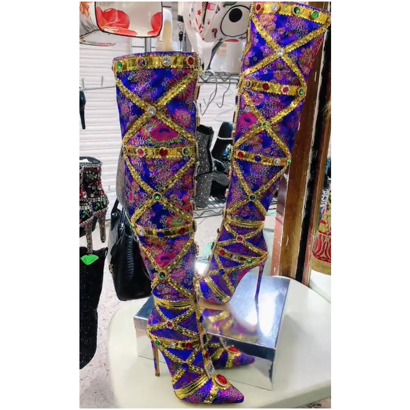 Embroidery Stitches - Sepatu Bot Setinggi Paha Stiletto Berhias