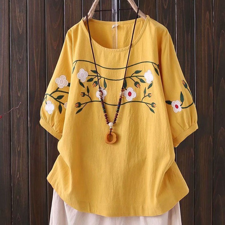 Embroidery Cotton Shirt - Kaos Lengan Pendek Wanita Ukuran Besar