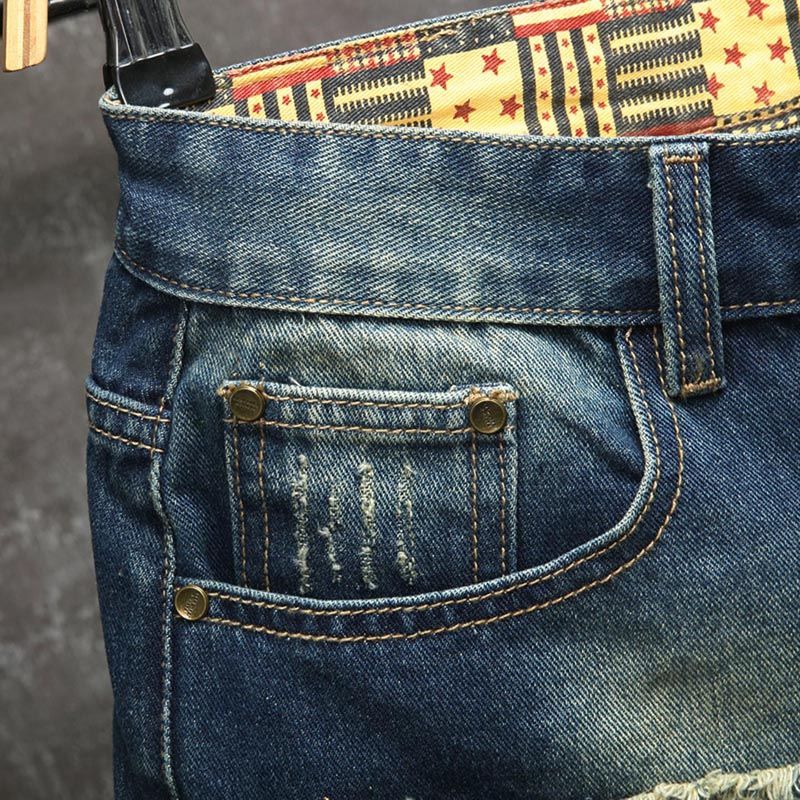 Celana pendek jeans pria berga - Embroidery On Jeans ulasan dan harga